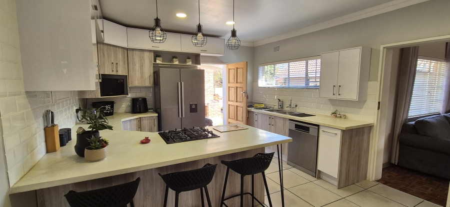 4 Bedroom Property for Sale in Vaalpark Free State